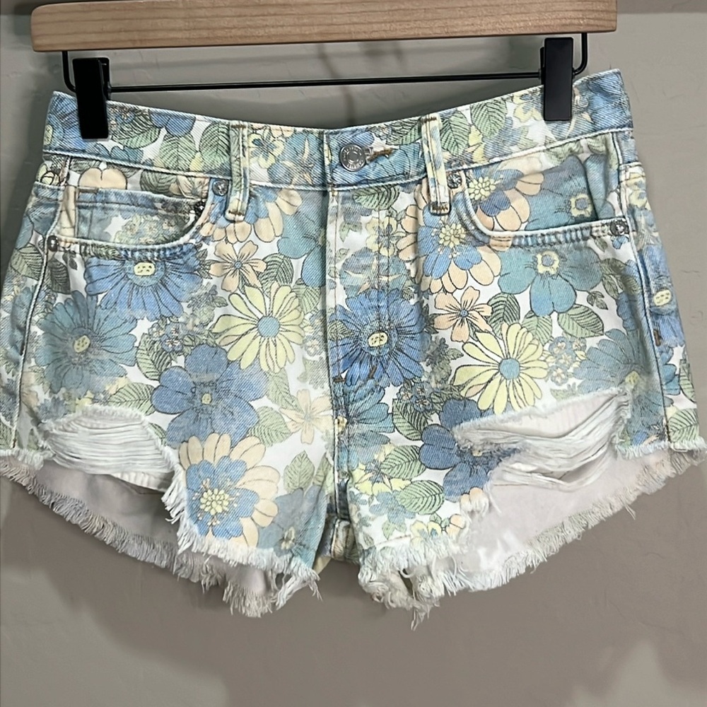 We The Free People Shorts Jean Distressed Flower Floral Loving Good Vibrations